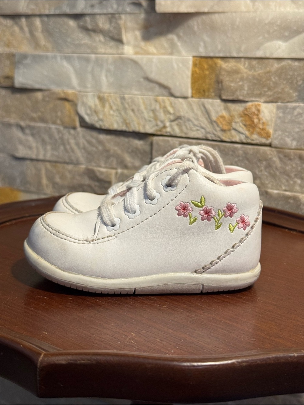 Stride Rite Sz 5W Emilia Leather First Walking Shoe Pink White Floral Embroidery